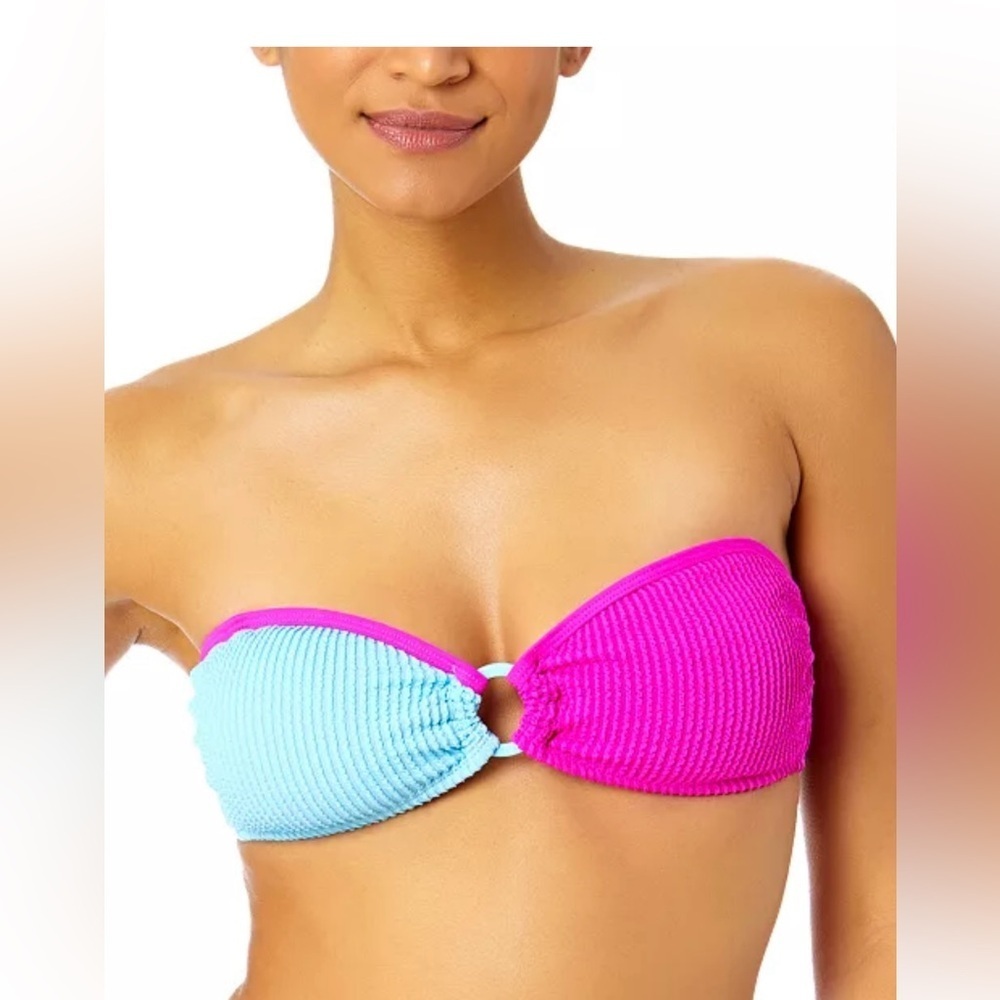 NWT Salt + Cove
Salt & Cove Juniors' Colorblocked Convertible Bikini Top Small